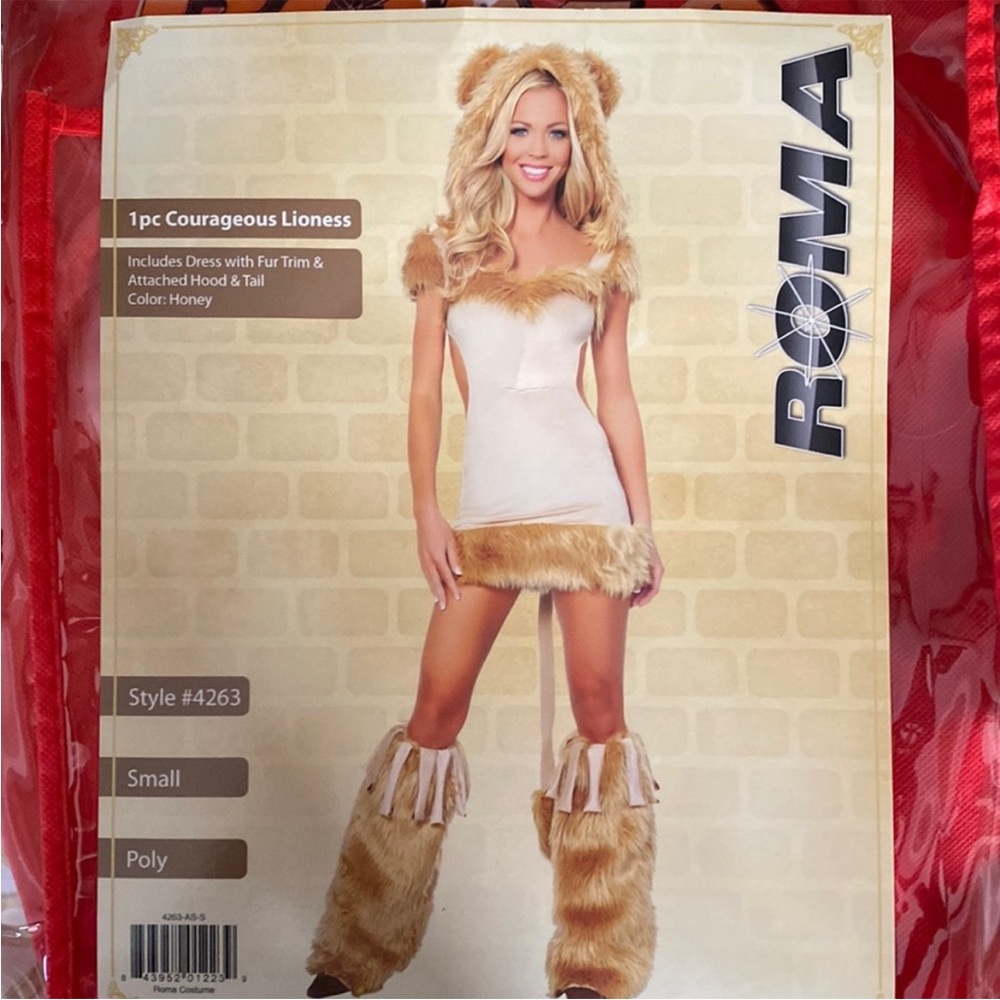Roma courageous lioness costume